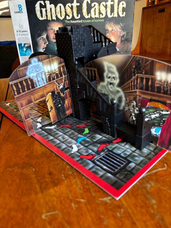 MB Games Ghost Castle Board Game 1985 Halloween Vintage Original Complete - Image 2 of 4