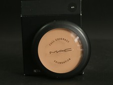 MAC FULL COVERAGE FOUNDATION - NC15 - BNIB  SEPTEMBER 2018 PRODUCTION  