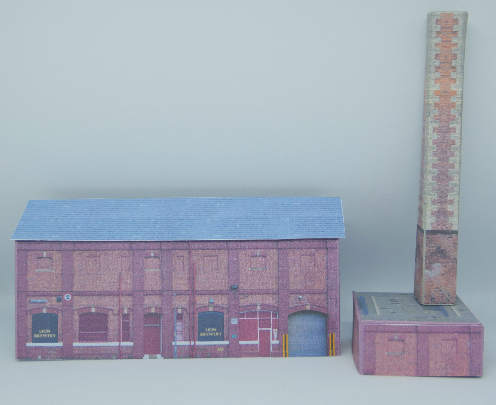 1/101 Scale TT Gauge Model Railway Industrial Buildings Pack of 8 Set