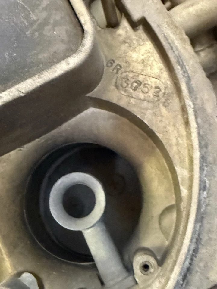 Carburador mecánico secundario Holley 4779-5 750 CFM 4150 doble bomba Foto 2 de 4