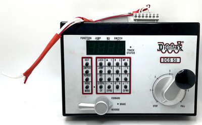 DIGITRAX DCS50 ZEPHYR DCC DIGITAL COMMAND CONTROL STARTER SET