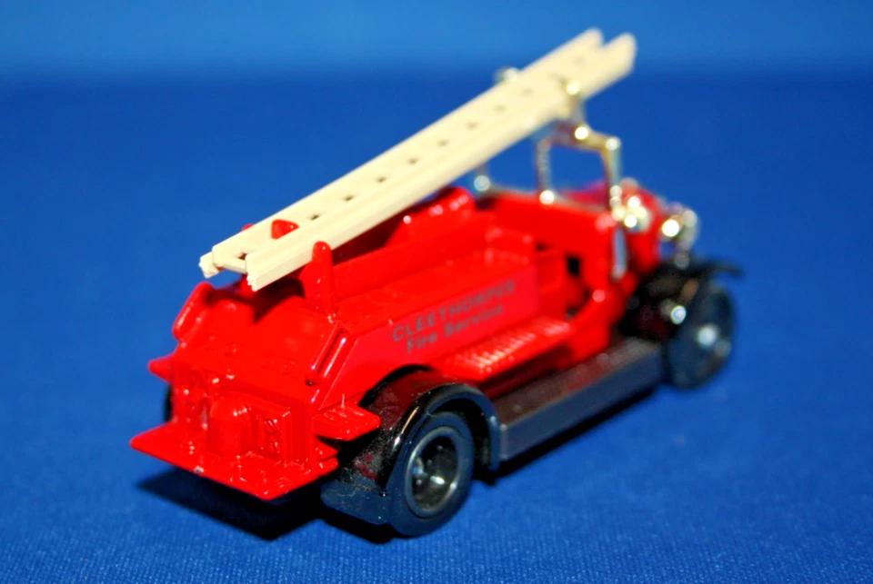 DENNIS PUMP LADDER CLEETHORPES FIRE SERVICE - DAYS GONE by LLEDO PROMOTIONAL - Image 3 of 4