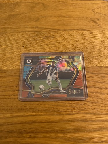 2022-23 Panini Select EPL Moises Caicedo 26/49 Tie-Dye Prizm Field Level  - Bild 1 von 3