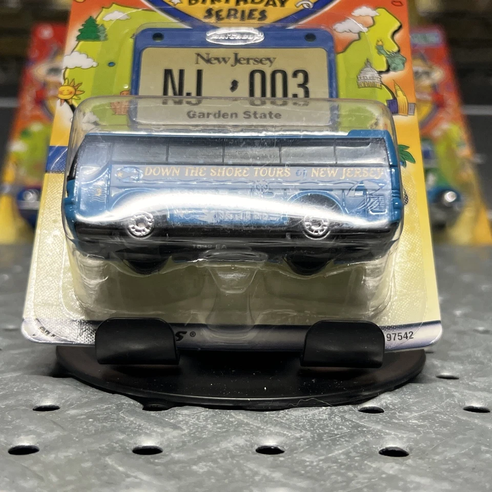 Matchbox Across America 50th Birthday New Jersey Ikarus Coach Bus Die Cast 1/160 - Image 3 of 4