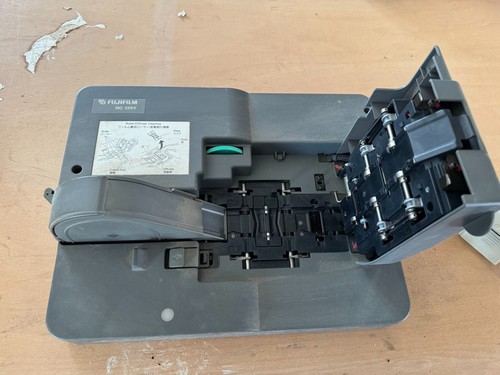 Fujifilm NC 135Y - Automatikbühne zum Scannen von Kleinbild-Negativen und Dias - Photo 2/7