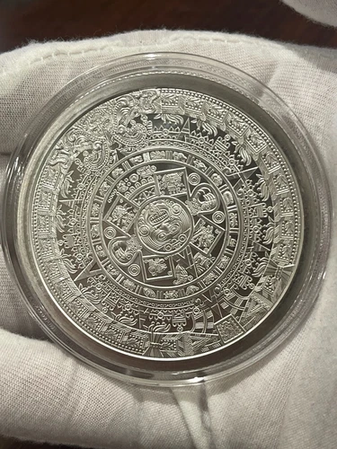 Scarce 5 Oz .999 Silver Aztec Mayan Calendar Cuauhtemoc Bullion Round in Capsule