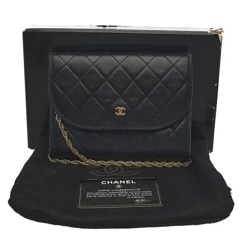 Chanel CC Logo Chain Shoulder Bag