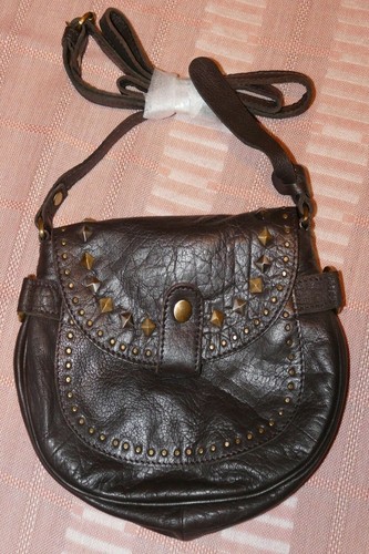 Tolle braune Damenhandtasche mit Nieten, Schulter, Reißverschluss, Leder 8,5" x 7" - Bild 4 von 5