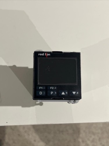 Red Lion PXU10020 temperature controller - Picture 3 of 3