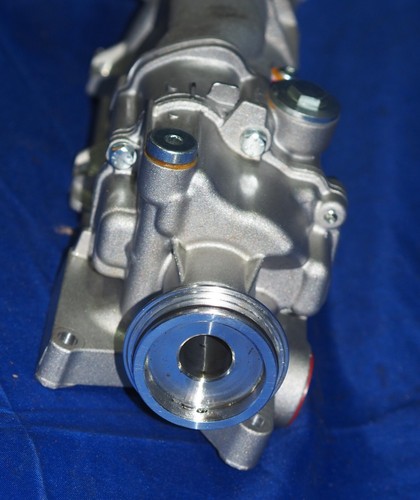 2009-2015 Ferrari 458 4.5L F136 F V8 Engine Oil Pump Assembly OEM Spins Smooth! - Picture 3 of 14