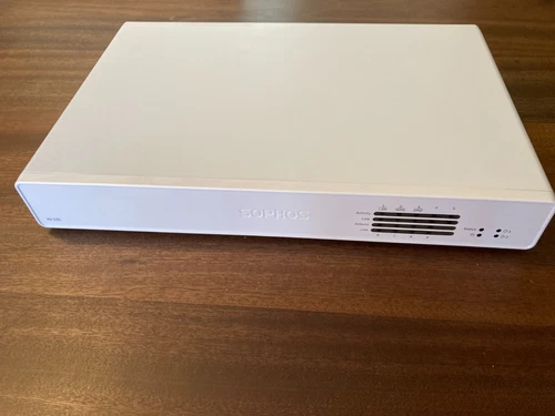 Sophos XG 135 Rev. 3  Firewall mit Netzteil & Home Lizenz aktiv