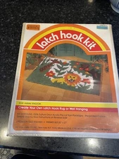 VTG Yarn Kits Latch Hook Animal Kingdom Lion Giraffe Monkey Kids Rug Sealed 1977