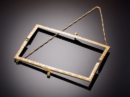 ANTIGUO MARCO DE MONEDERO DE PLATA ESTERLINA CHAPADO EN ORO DE 1920 CON CADENA ORIGINAL