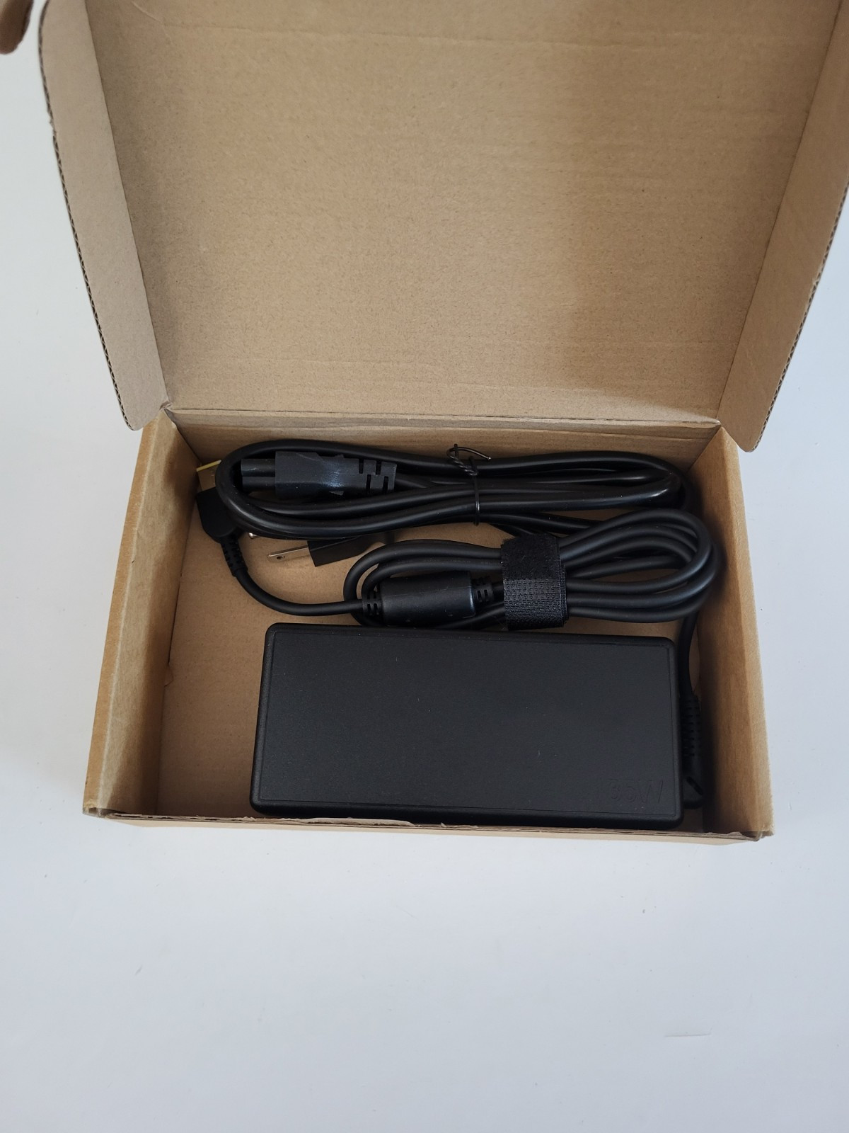 LENOVO ADL135NLC3A 20V 6.75A 135W Genuine Original AC Power Ad...