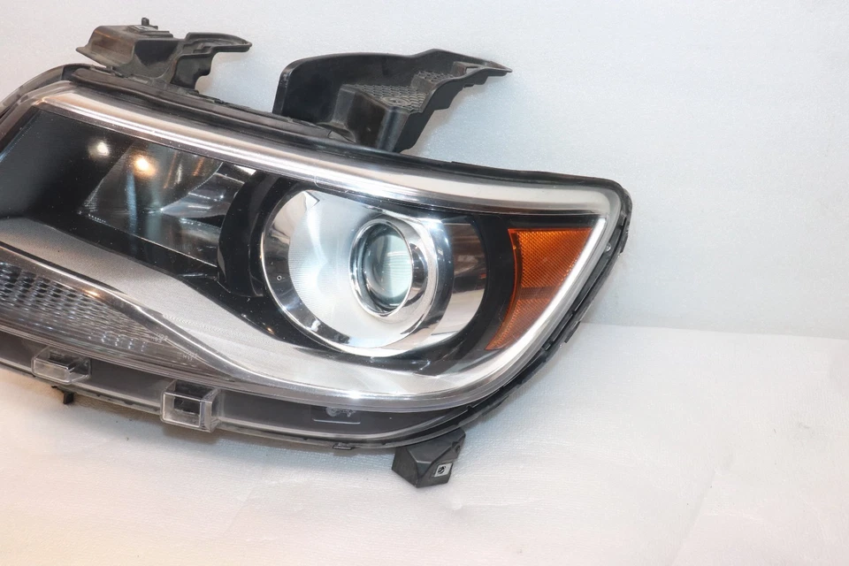 Faro halógeno izquierdo del conductor Chevrolet Colorado 2015-2022 84630991 OEM Foto 3 de 4
