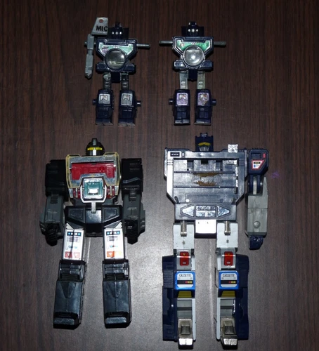 TRANSFORMERS MICRO CHANGE DIACLONE KO LOT OF 4 CASSETTE MAN FOR PARTS 1984