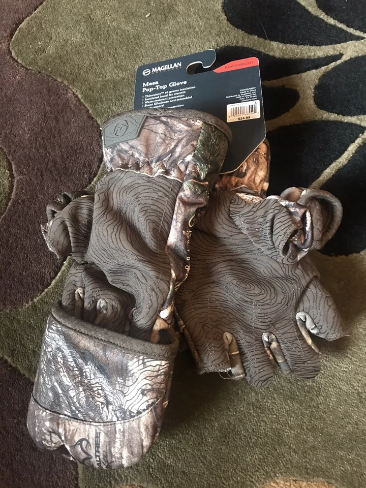 Realtree Fleece Hat And Megellan Hunting Gloves-L - Image 2 of 4