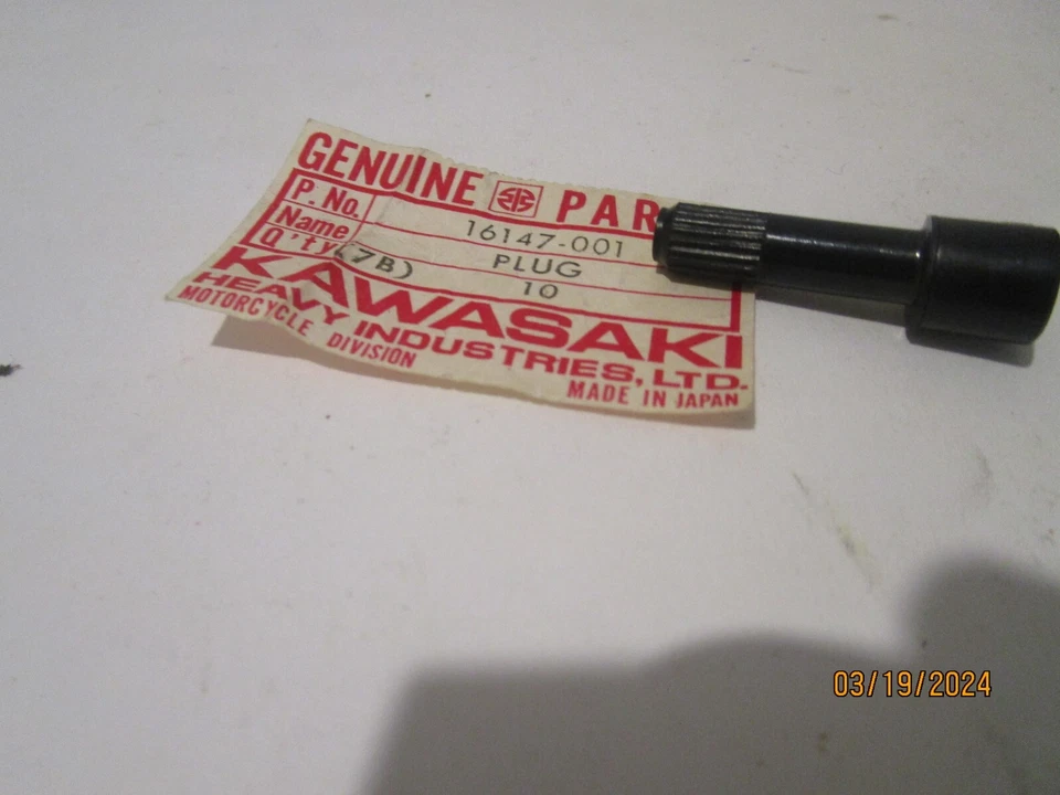 Tampa de carburador plugue fabricante de equipamento original NOS Kawasaki 1973-2003 KE100 KD80 PN:16147-001 - Imagem 2 de 4