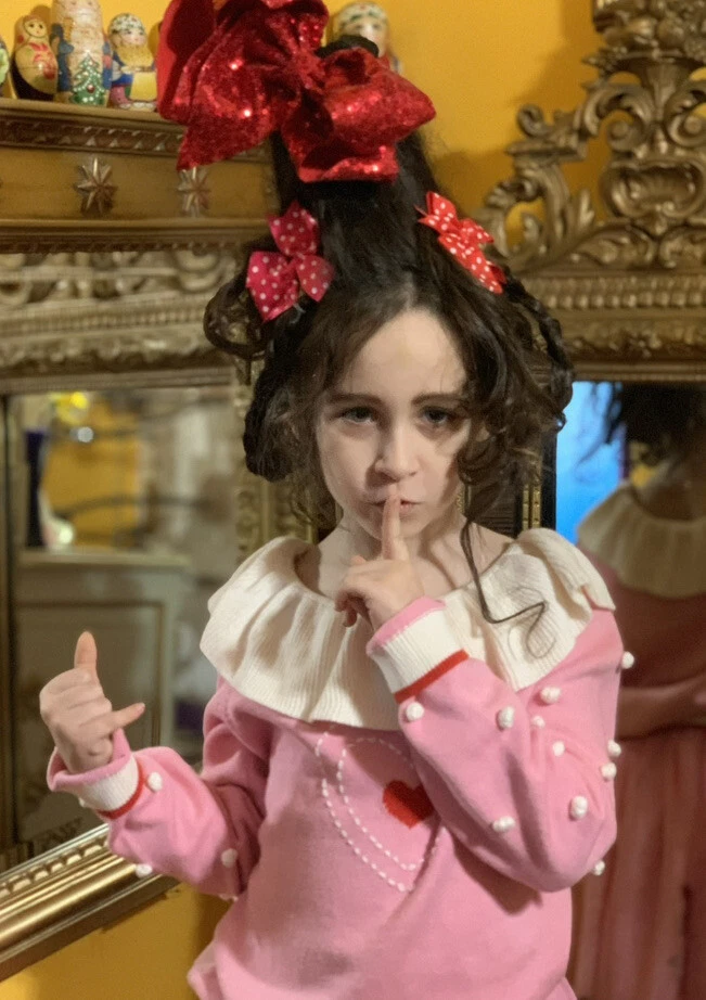 Hanna Andersson-talla 8-dr Seuss-Grinch-suéter-cindy Lou Who-rosa-navidad Foto 4 de 4