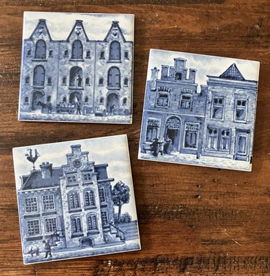 vtg set of 3 small ceramic KLM Delft tiles Dutch houses blue white Netherland
