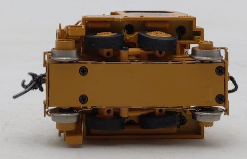Broadway Limited 6046 HO Consolidated Coal Trackmobile™Industrial Switcher #4150 - Picture 3 of 5