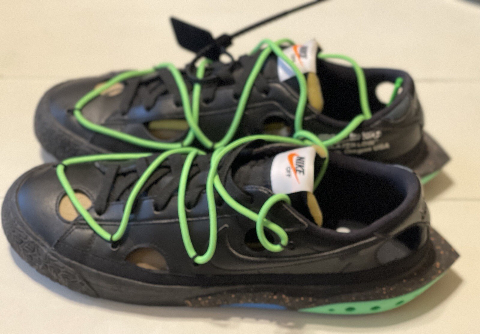 Off White x Nike Blazer Low '77 4 14 Nero Verde Elettrico DH7863 001 Taglia 10 5