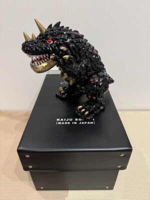 ⭐Collectable INSTINCTOY Vincent vs. LIQUI Black Collectible