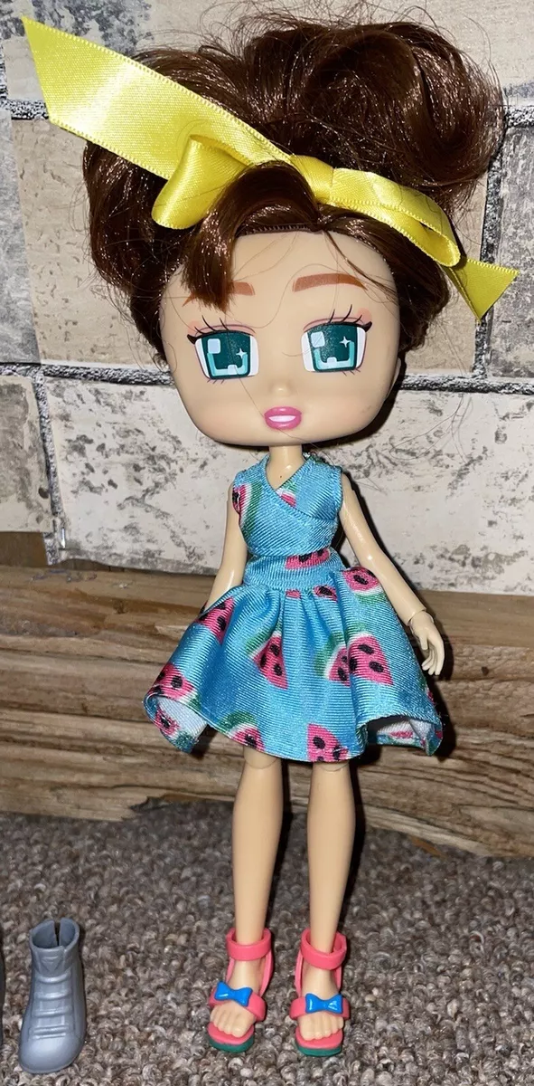 Boxy Girls Brooklyn with clothes and accessories excellent