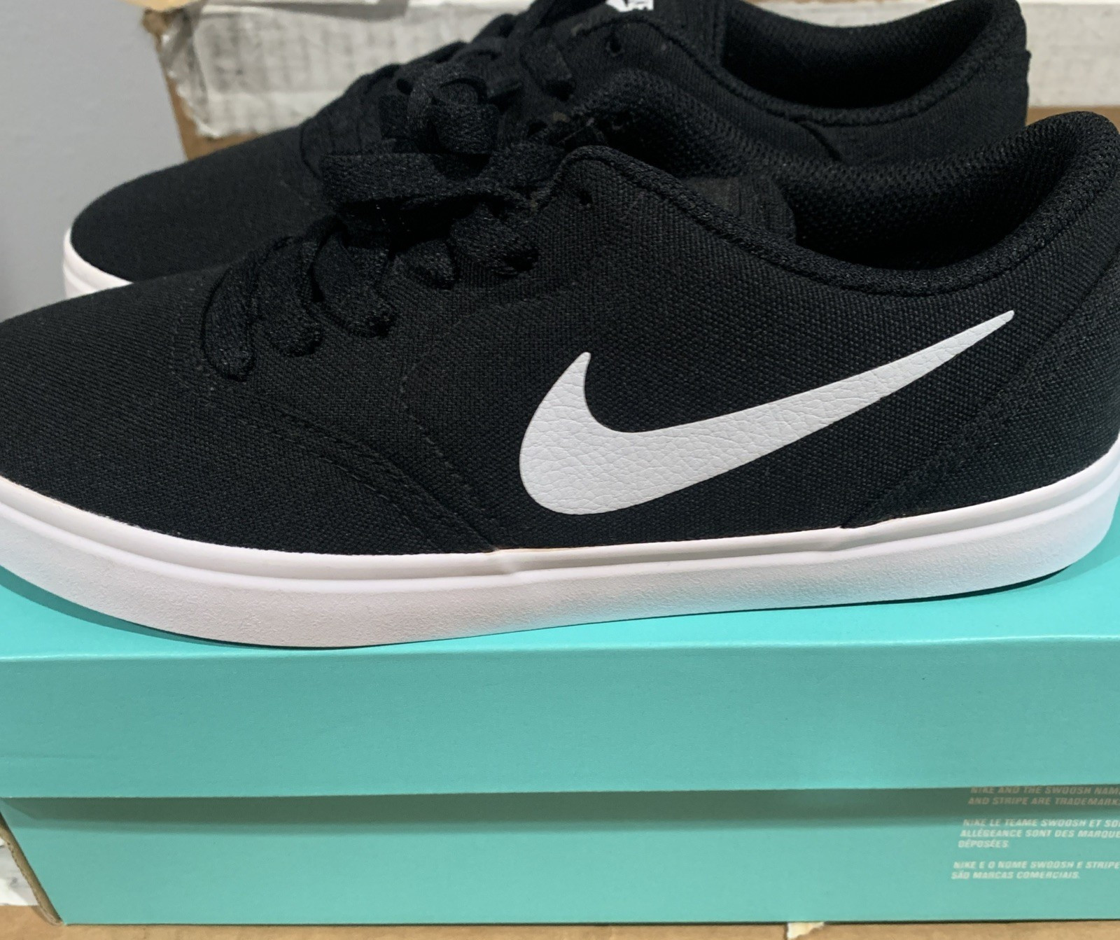 Nike SB Check Canvas (GS) Black/White Boy's Skate Shoes-6.5Y