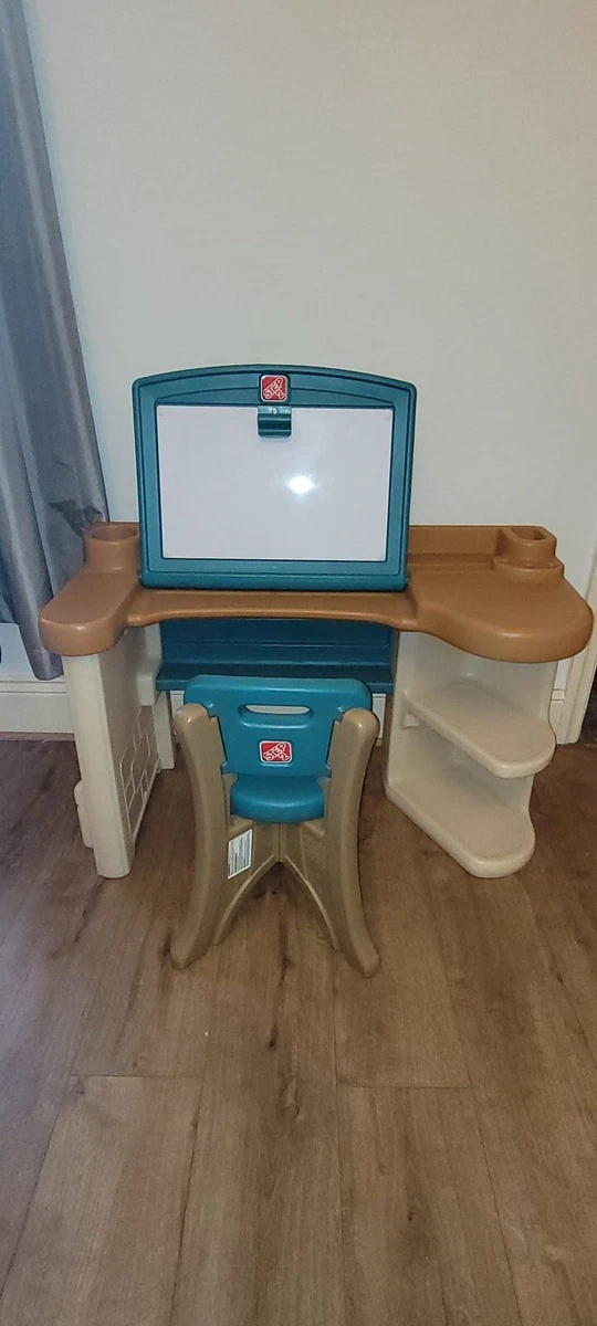 Little tikes step hotsell 2 art desk