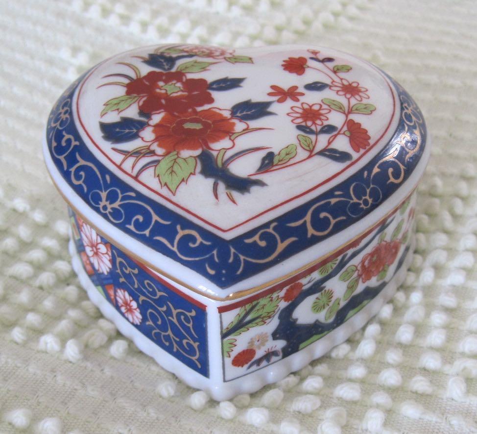 Knobler Japan Floral Heart Shaped Trinket Box Original Sticker | eBay