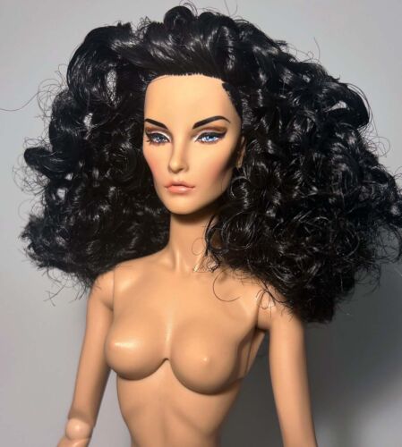 Integrity Toys Fashion Royalty ELYSE J'ADORE LA FETE 2015 NUDE DOLL ONLY in EU - Imagen 2 de 8