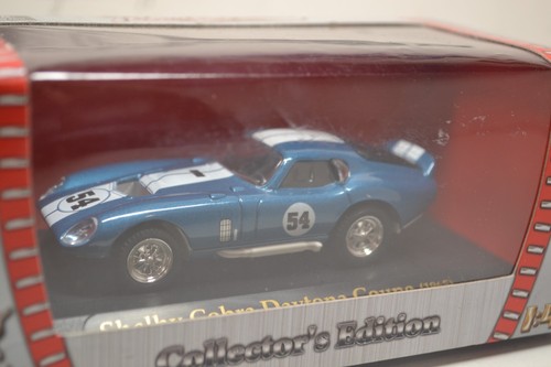 ROAD SIGNATURE - 1965 SHELBY COBRA DAYTONA COUPE #54 - 1/43 SCALE MODEL CAR - Imagen 4 de 5