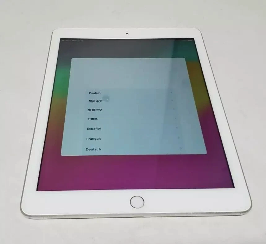 Apple iPad 6th Gen - 9.7" Display 32GB Wi-Fi Silver Color with Bundle Accesories - Image 3 of 4