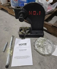 VEVOR Arbor Press, 1 Ton Manual Arbor Press with Handwheel, 5.9" Maximum Height,