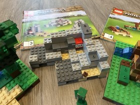 LEGO Minecraft The Crafting Box 2.0 (21135) Retired Set 100% w/ instructions