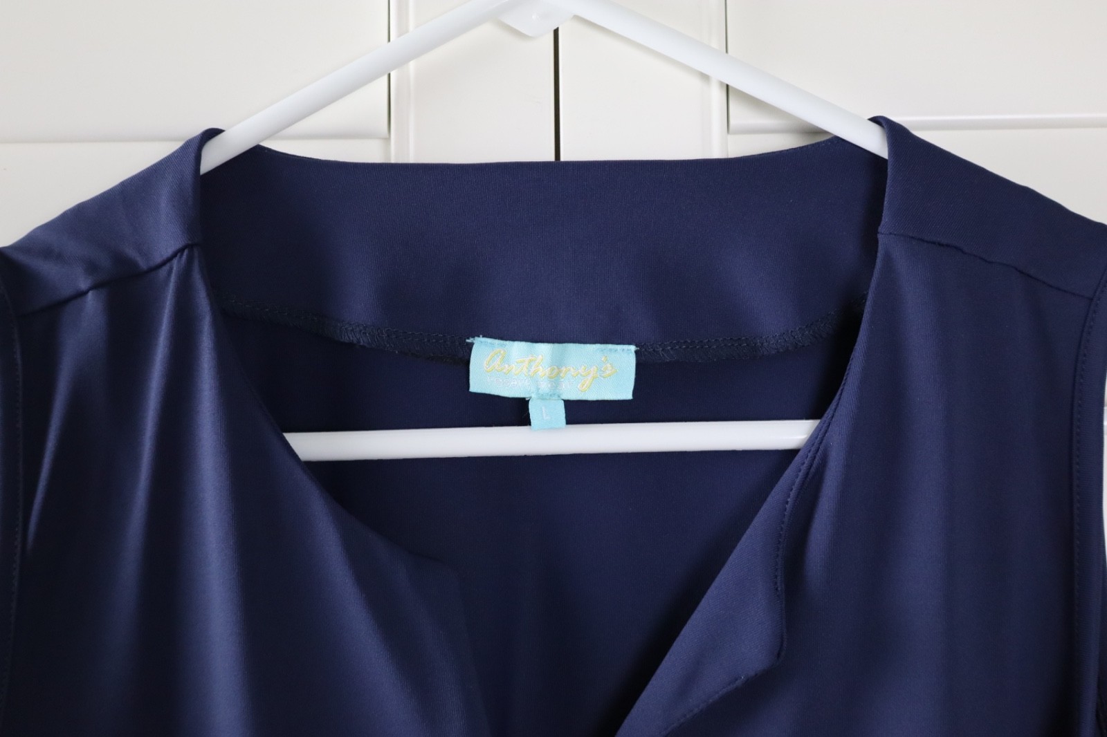 ANTHONY'S $69 Smooth Stretch Solid Navy Blue V-Ne… - image 6