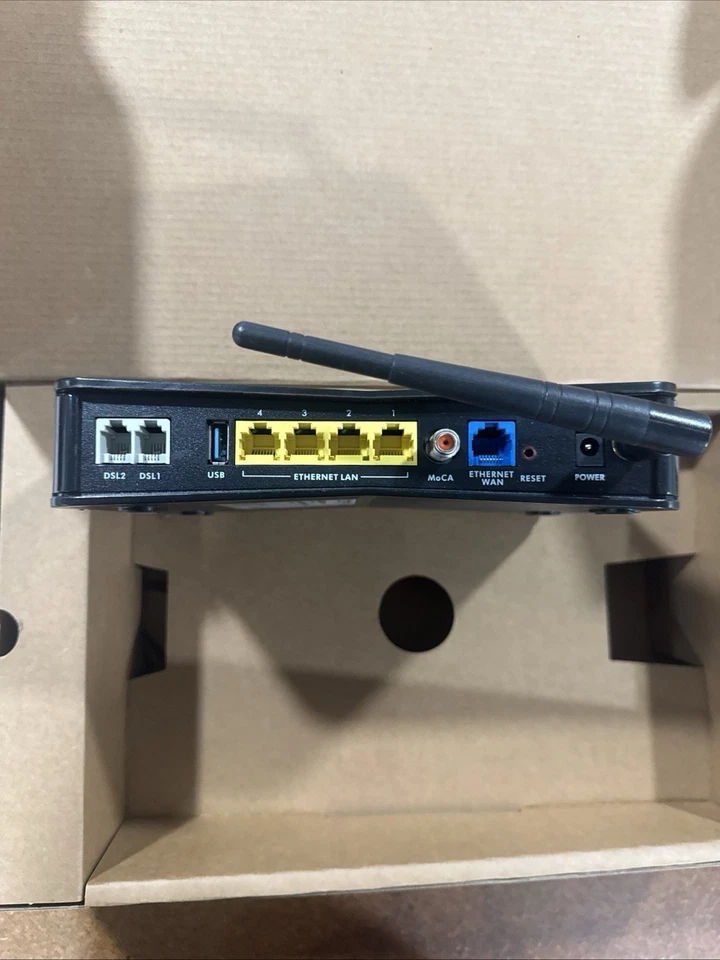 Zyxel EMG3415-B10A AC2400 Gigabit Dual-Band Ethernet Gateway - Image 4 of 4
