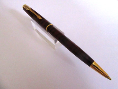 PARKER Sonnet Lacquer Red And Black Marble Ballpoint Pen A81