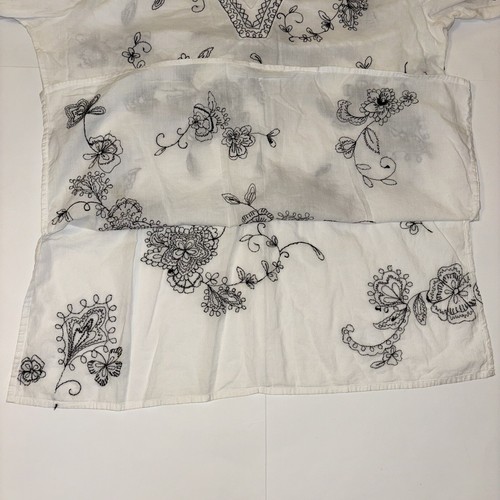 Chico’s Women’s White Embroidered Floral Blouse-Size 1 (8-10) - Picture 6 of 9