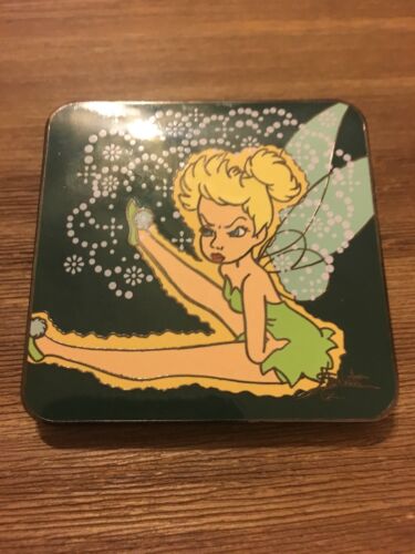 Disney Auctions Elisabete Gomes Tinker Bell Green Square Pin LE 100 Peter Pan - 第 1/3 張圖片