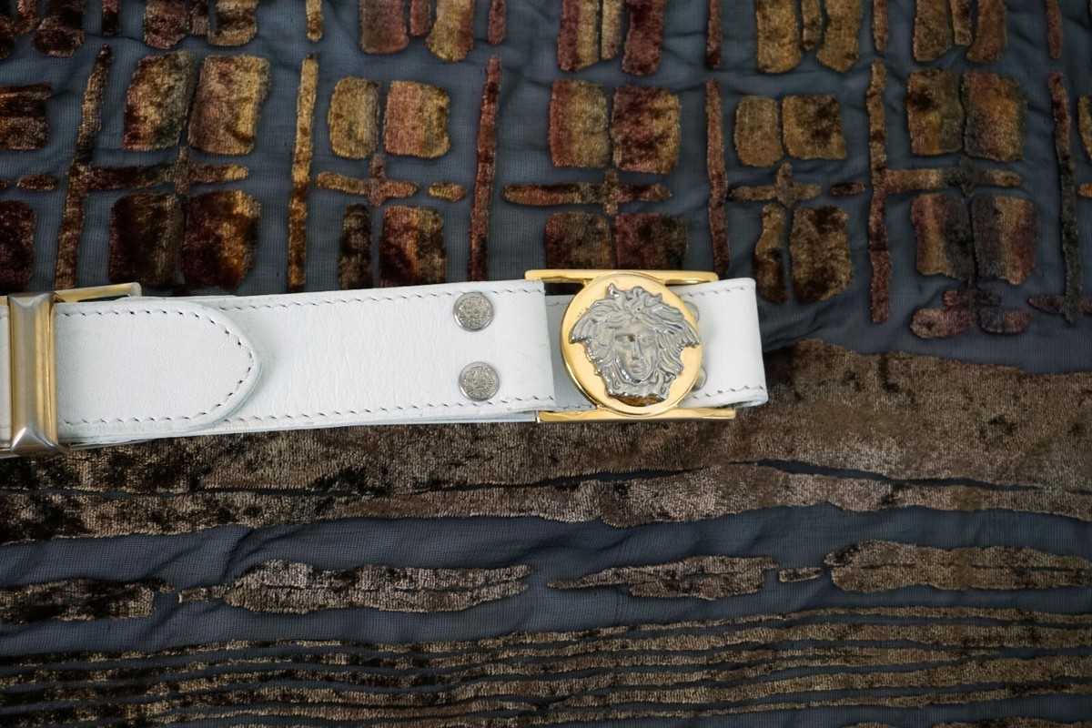 Authentic Gianni Versace Italy Medusa Leather White Belt 28