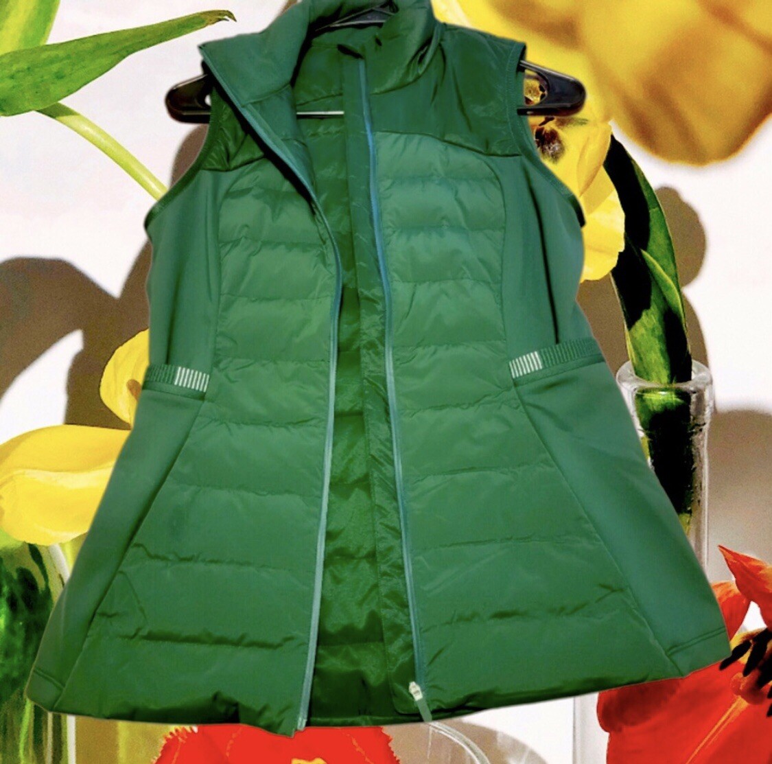 Lululemon Down For It All Vest Everglade Green Sz.4 | eBay