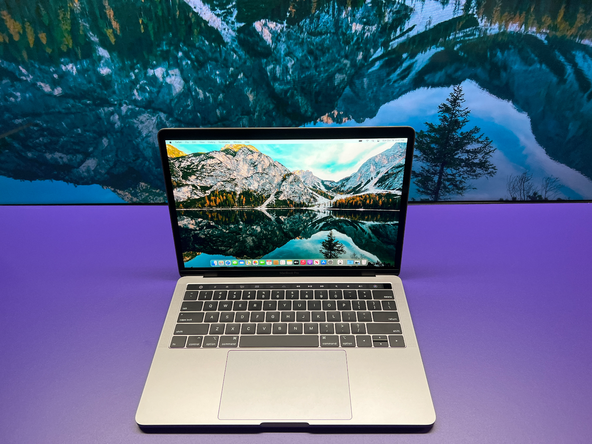 SONOMA MacBook Pro 13 Touch Quad Core 4.7GHz i7 Turbo 16GB RAM