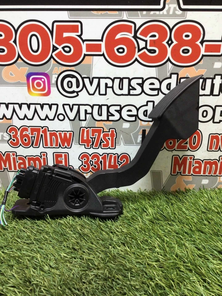 ✅ Pedal de acelerador Mitsubishi Mirage 2020 Pn:1600A093 OEM Foto 2 de 4