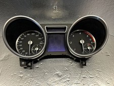 Mercedes-Benz GL X166 2015 Diesel Geschwindigkeitsmesser Cockpit A1669009014 Mercedes-Benz GL X166 2015 Diesel Geschwindigkeitsmesser Cockpit A1669009014