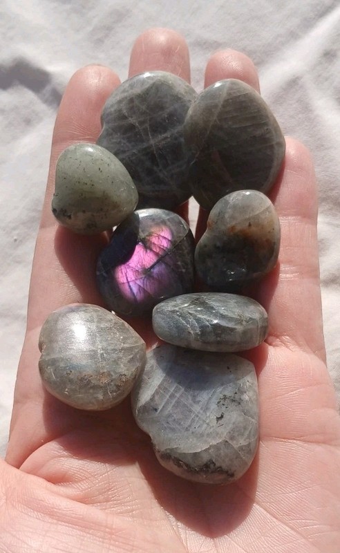 82g Super Cute Rainbow Flash Labradorite Heart Cut And Polished Crystals 