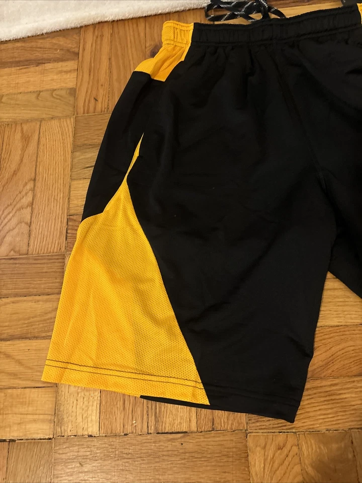 Pantalones Cortos Nike Atléticos Gimnasio Negro/Dorado Bolsillo Transpirables Talla M RN56323 NUEVOS CON ETIQUETAS ENVÍO GRATUITO Foto 3 de 4