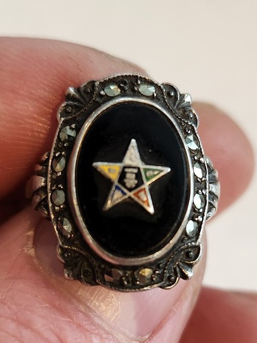 vintage sterling silver Order of the Eastern Star ring with 12 diamonds size 6