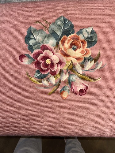 Vtg needlepoint Padded Seat. Ready To Attach To Chair - Picture 3 of 4